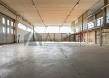 Interno non residenziale - Shed via Andrea Dragoni, Forlì - photo 25
