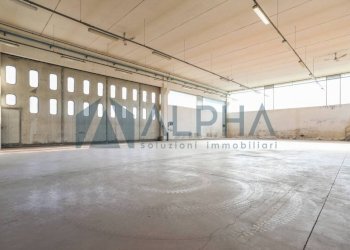 Interno non residenziale - Shed via Andrea Dragoni, Forlì - photo 27