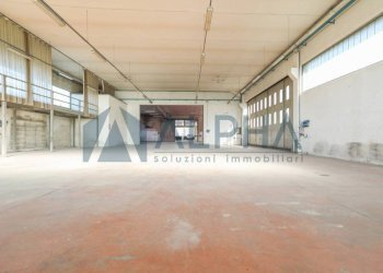 Interno non residenziale - Shed via Andrea Dragoni, Forlì - photo 28