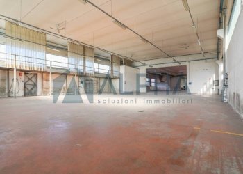 Interno non residenziale - Shed via Andrea Dragoni, Forlì - photo 29