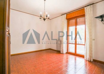 Camera da letto - Villa via Trentola, Forlì - photo 20