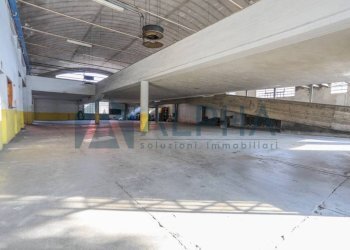 Interno non residenziale - Shed viale Amerigo Vespucci, Forlì - photo 3