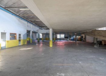 Interno non residenziale - Shed viale Amerigo Vespucci, Forlì - photo 4