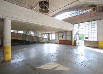 Interno non residenziale - Shed viale Amerigo Vespucci, Forlì - photo 10