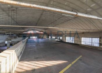 Interno non residenziale - Shed viale Amerigo Vespucci, Forlì - photo 15
