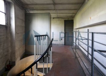 Interno non residenziale - Shed viale Amerigo Vespucci, Forlì - photo 26