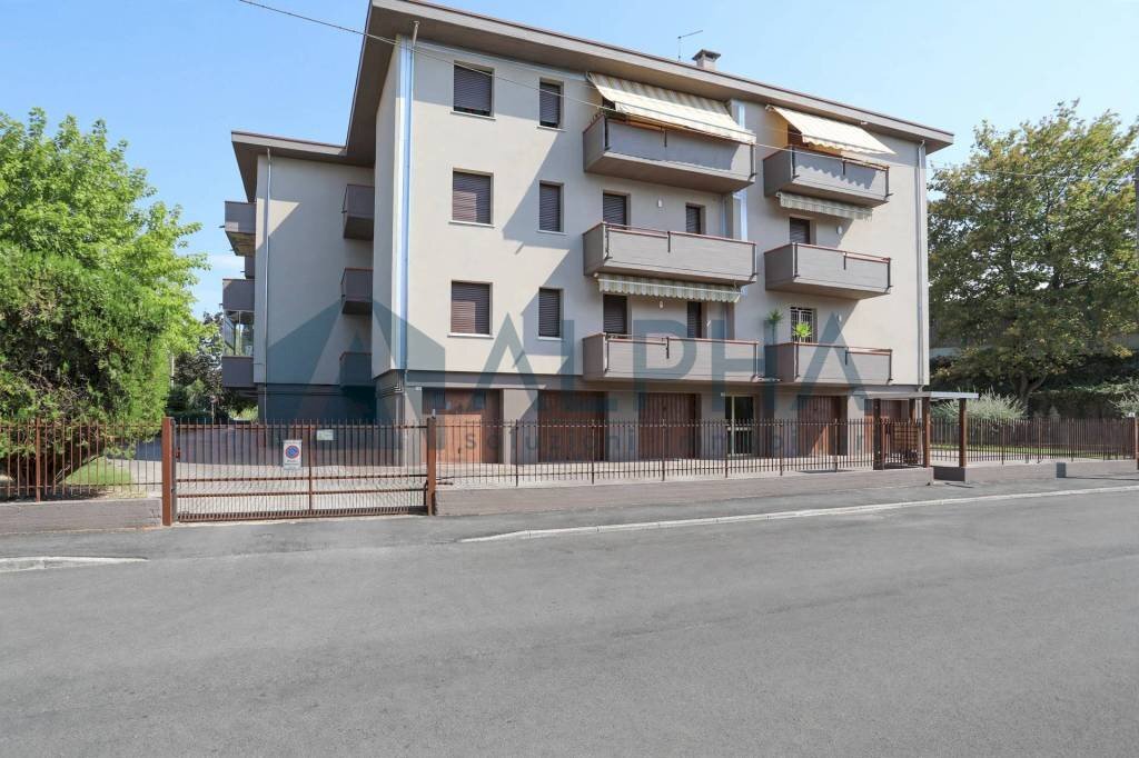 Facciata - Three-room apartment via Domokos, Forlì - photo 2