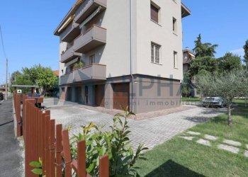 Zona - Three-room apartment via Domokos, Forlì - photo 3