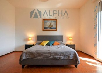 Camera da letto - Three-room apartment via Domokos, Forlì - photo 10