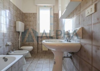 Bagno - Three-room apartment via Domokos, Forlì - photo 16