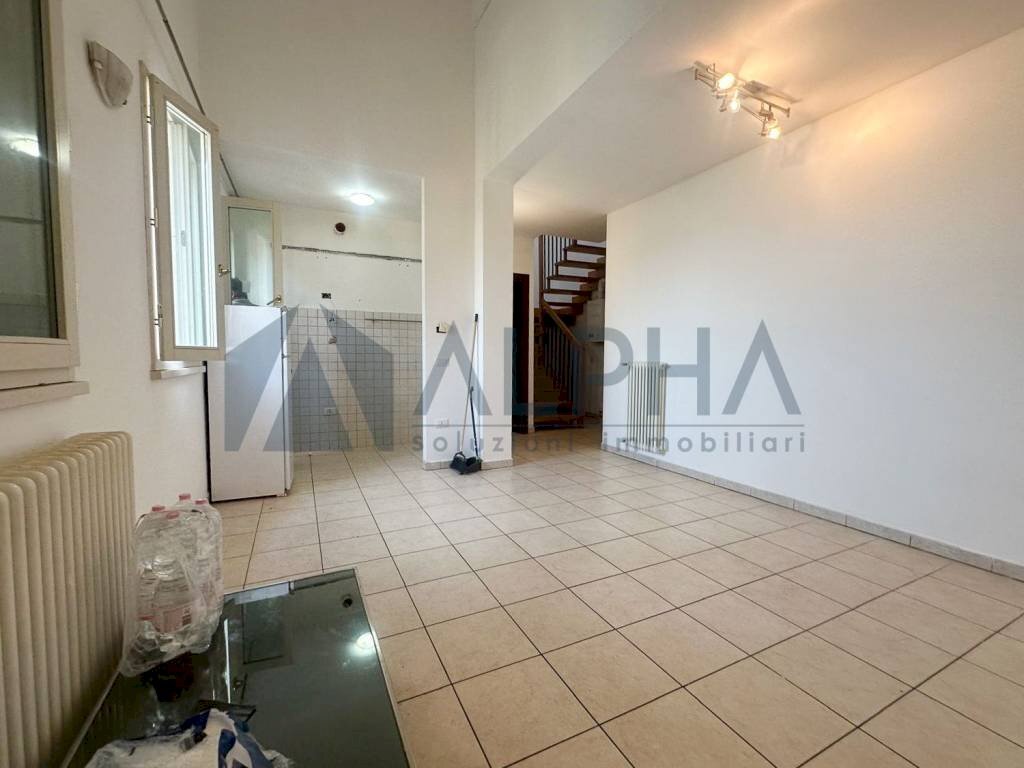 Veranda - Three-room apartment via Tombe, Russi - photo 2