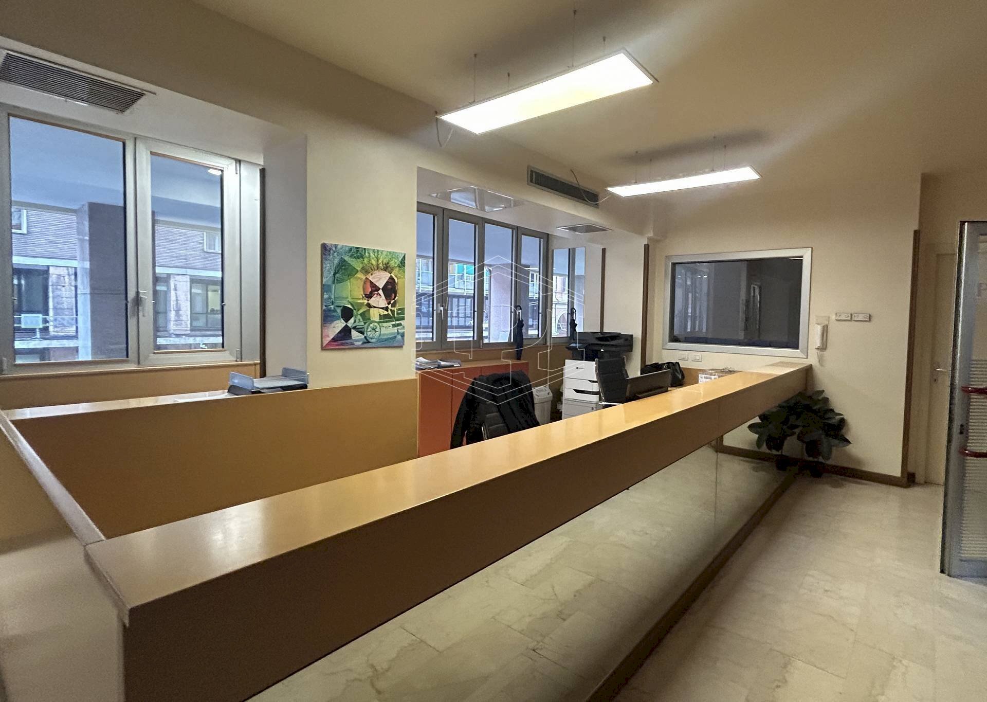 Office Via Guglielmo Marconi, Bologna (neighborhood Marconi) - photo 1