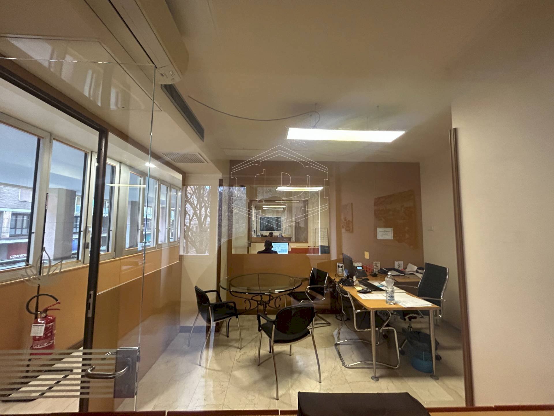 Office Via Guglielmo Marconi, Bologna (neighborhood Marconi) - photo 3