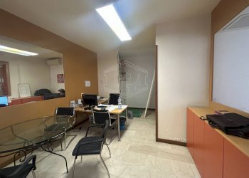 Office Via Guglielmo Marconi, Bologna (neighborhood Marconi) - photo 4