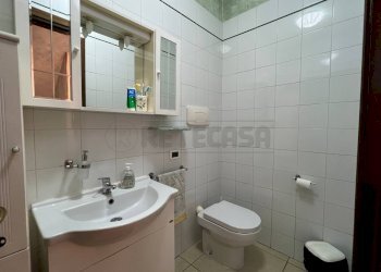BAGNO AL PIANO TERRA - Casa indipendente Via Cavalieri di Vittorio Veneto 1, Montecchio Maggiore - foto 6