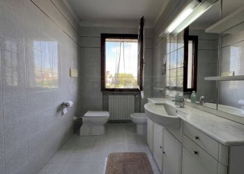 BAGNO AL PIANO PRIMO - Casa indipendente Via Cavalieri di Vittorio Veneto 1, Montecchio Maggiore - foto 16