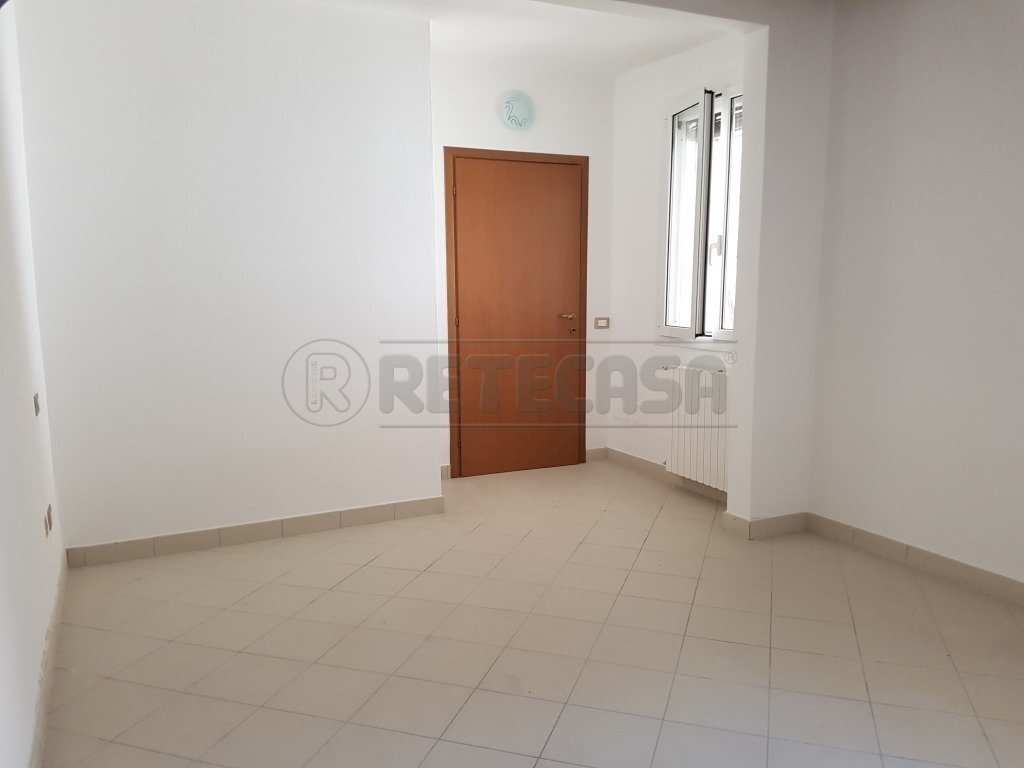 3_Letto 2 - Appartamento Via Edmondo De Amicis 26, Bondeno - foto 3