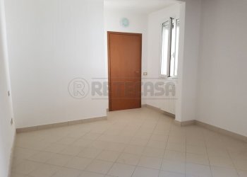 3_Letto 2 - Two-room apartment Via Edmondo De Amicis 26, Bondeno - photo 3