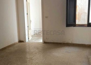 WhatsApp Image 2026-08-27 at 12.05.41 - Villa Via Thaon de Revel, Maglie - foto 3