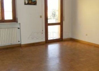 Vendesi appartamento Padova terrazzo abitabile - Three-room apartment Padova - photo 2