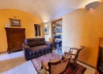 soggiorno - Quadrilocale Piazza Angeli Custodi 2, Ventimiglia - foto 3