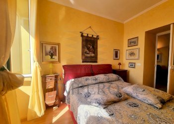camera da letto - Quadrilocale Piazza Angeli Custodi 2, Ventimiglia - foto 14