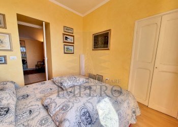 camera da letto - Quadrilocale Piazza Angeli Custodi 2, Ventimiglia - foto 16