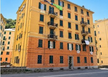 2 - Quadrilocale all'asta Lungobisagno Istria 7, Genova (zona Staglieno) - foto 1