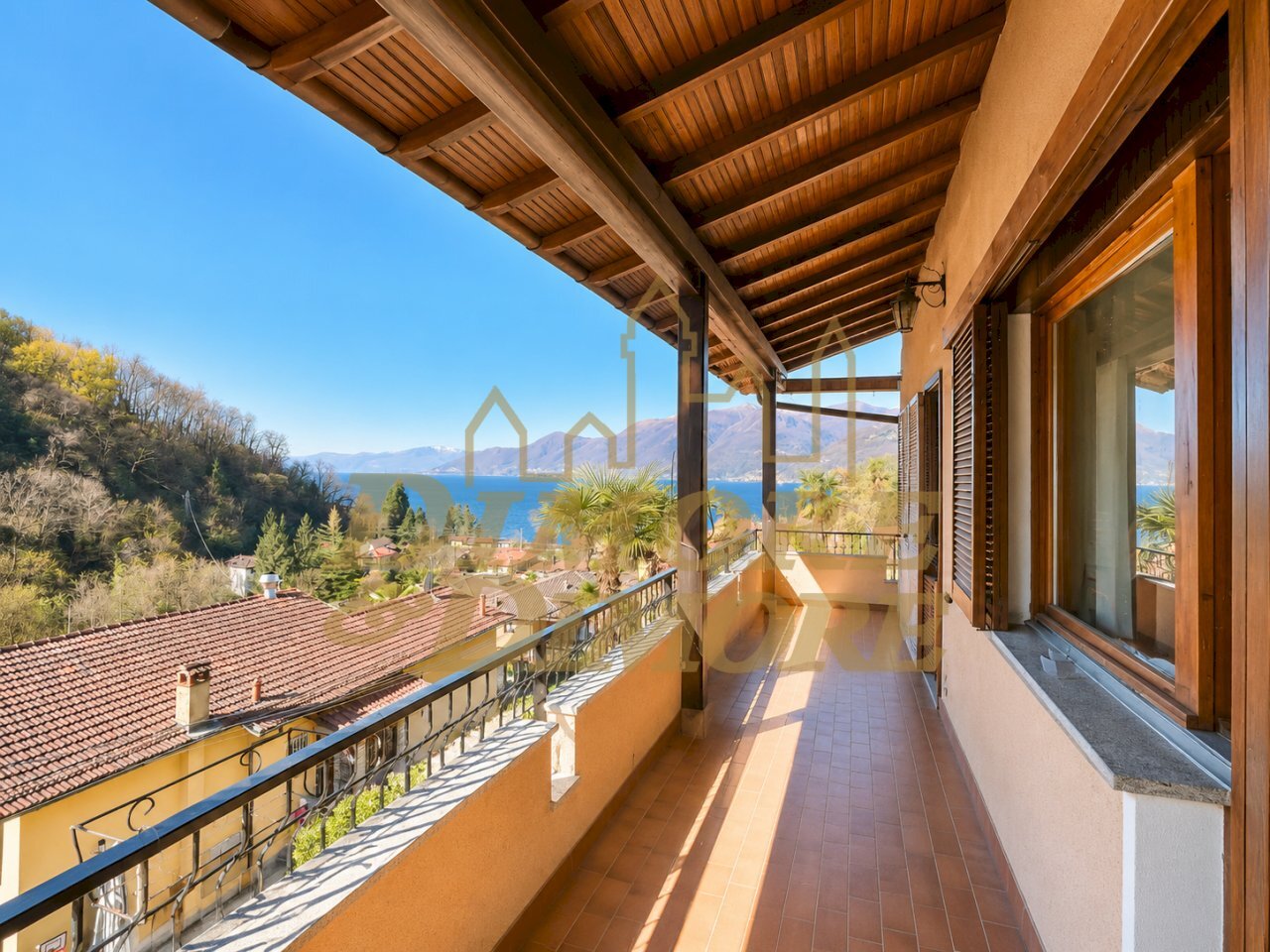 D407Y-Villa-vista-lago-vicino-alla-spiaggia-Colmeg - Villa Via A. Bertoni 49, Luino - foto 1