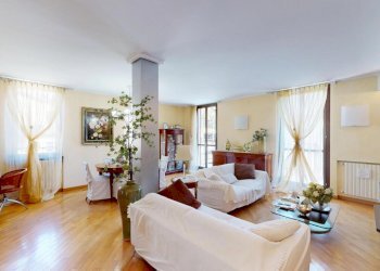 Soggiorno - Quadrilocale Via Verbano 1, Milano - foto 15