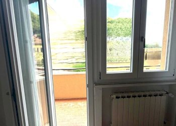 porta finestra e terrazzo soggiorno - Quadrilocale Senigallia - foto 21