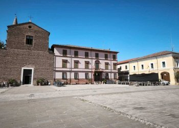 WhatsApp Image 2026-08-31 at 11.47.37 - Trilocale Via XX Settembre, Cervia - foto 1