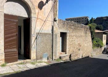 Locale Commerciale Sorano - foto 3
