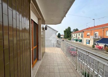 Three-room apartment Via Thaon de Revel, Vercelli - photo 16