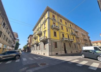 Three-room apartment Cuneo (neighborhood Centro) - photo 1