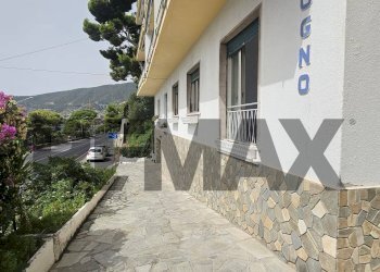 Two-room apartment Aurelia Levante, 11 
 Ospedaletti, Ospedaletti - photo 5