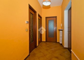 Three-room apartment Int. Strada Genova, Moncalieri - photo 13