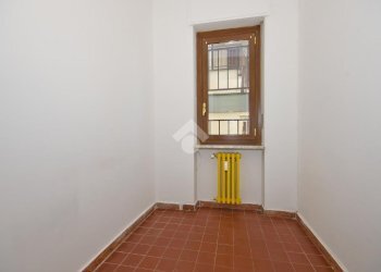 Three-room apartment Int. Strada Genova, Moncalieri - photo 11