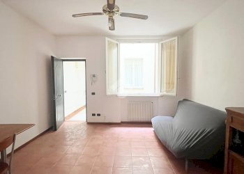Two-room apartment Strada Massimo D'Azeglio, Parma (neighborhood Oltretorrente) - photo 4