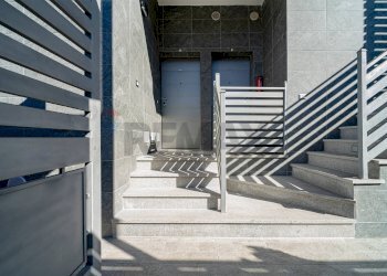Scale - One-room apartment Via Monte Ceneri
6, Rho - photo 2