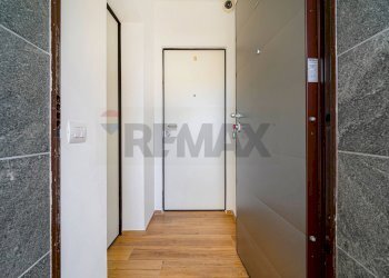 Hall / corridoio - One-room apartment Via Monte Ceneri
6, Rho - photo 7