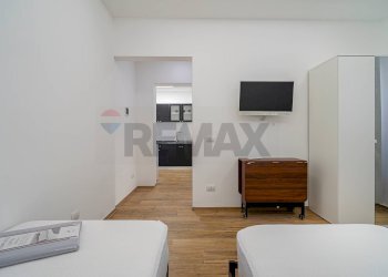 Camera / camera da letto - One-room apartment Via Monte Ceneri
6, Rho - photo 15