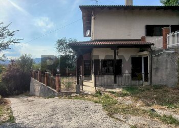 Casa all\'aperto - Casa indipendente Località Gorrette
 
2, Millesimo - foto 1