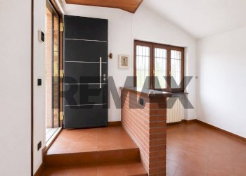 Hall / corridoio - Casa indipendente Località Gorrette
 
2, Millesimo - foto 8