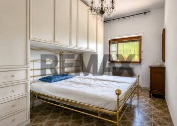 Camera / camera da letto - Casa indipendente Località Gorrette
 
2, Millesimo - foto 12