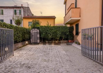 Terrazza - Three-room apartment via SS Annunziata
 
38, Lucca - photo 27