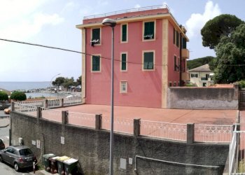 Foto 12 - Three-room apartment Via Unità d'Italia
 
4, Arenzano - photo 12