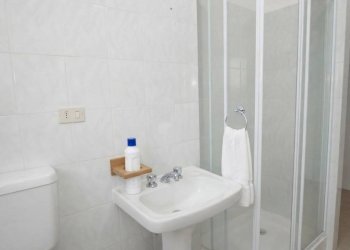 Bagno - Appartamento via Vittorio Veneto, 25, Mondovì - foto 9