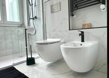 Bagno - Bilocale corso Spezia, 19, Torino (zona Lingotto) - foto 11