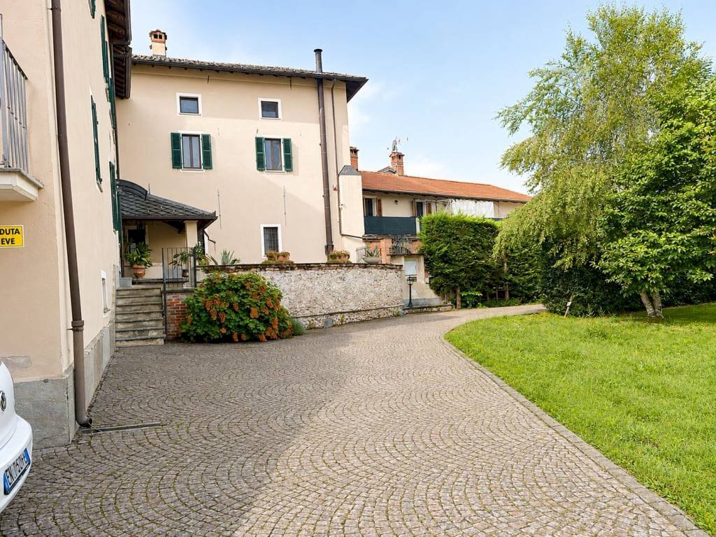 Cortile interno - Two-room apartment via Torre Frati, hamlet Madonna Delle Grazie, Cuneo - photo 1